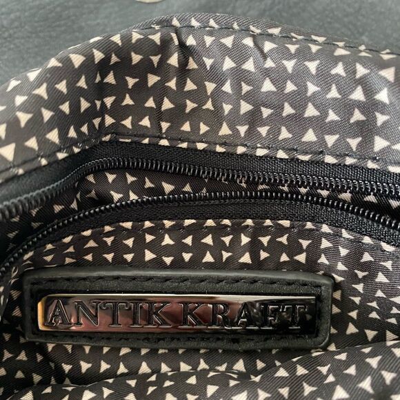 Antik Kraft Small crossbody - Picture 2 of 11